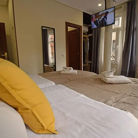 ゲストハウス Centro ヒホン