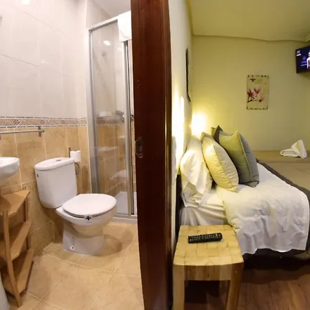 Πανσιόν Centro 3*