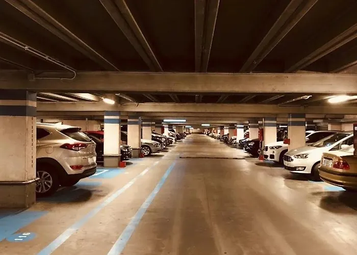 Centro בית הארחה 3*